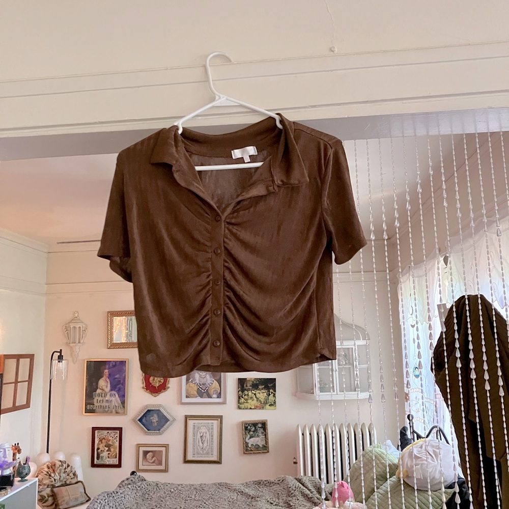brown cropped button up top